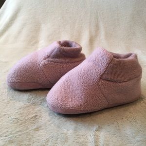 Old Navy toddler slippers